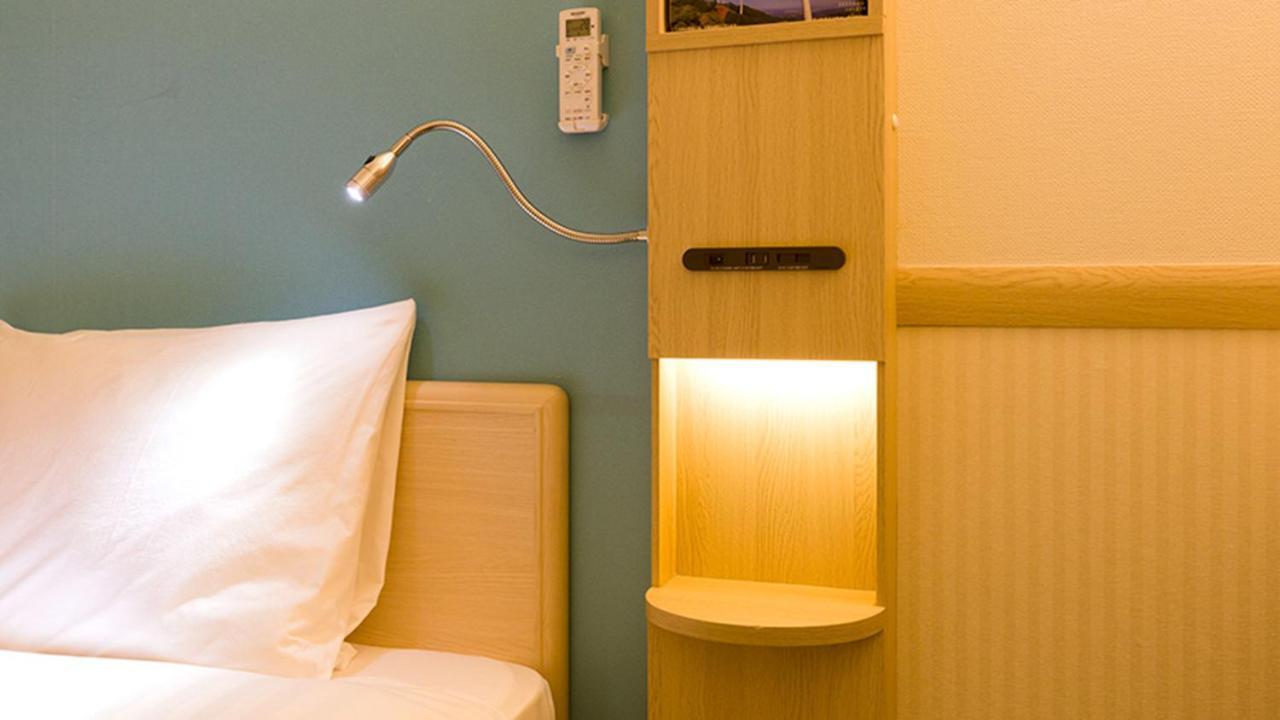 Toyoko Inn Chigasaki Shiyakusho Buitenkant foto